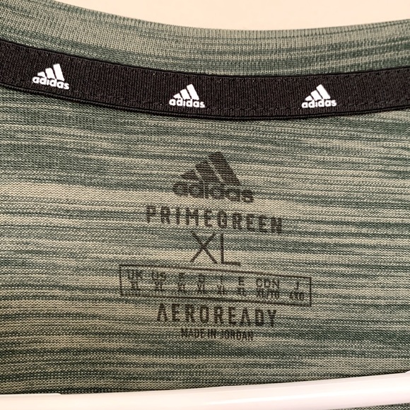 New condition Adidas Shirt - Picture 4 of 7